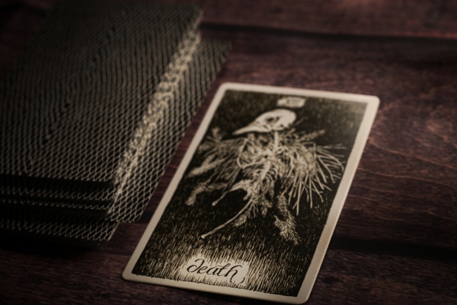 Qu'est-ce que la carte de la mort dans le tarot signifie ?